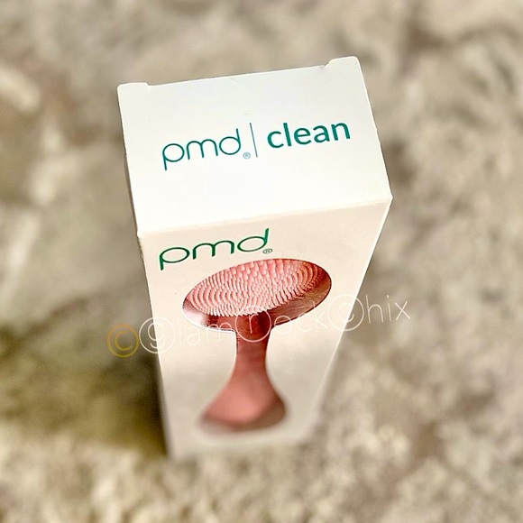 PMD Clean Smart Facial Cleansing Device - BNIB! - Picture 5 of 8